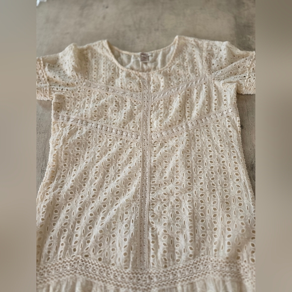 NOT FOR SALE Sundance Cream Lace Dress - Picture 9 of 9